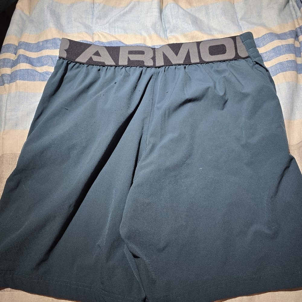 Active shorts - Picture 2 of 3